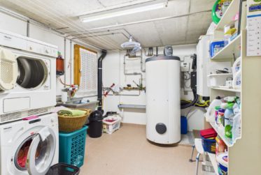 Villa traditionnelle atypique avec vérandas et atelier indépendant à Muraz