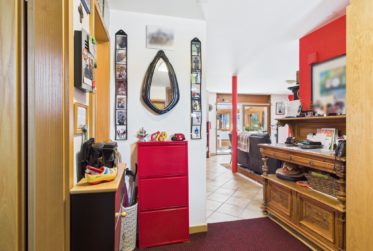 Villa traditionnelle atypique avec vérandas et atelier indépendant à Muraz