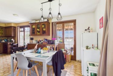 8 Rooms Maison, Maison individuelle