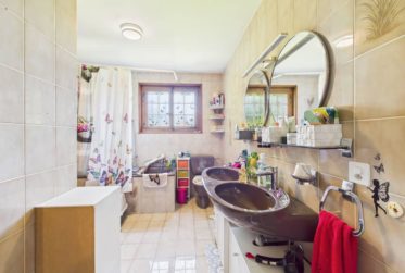 8 Rooms Maison, Maison individuelle